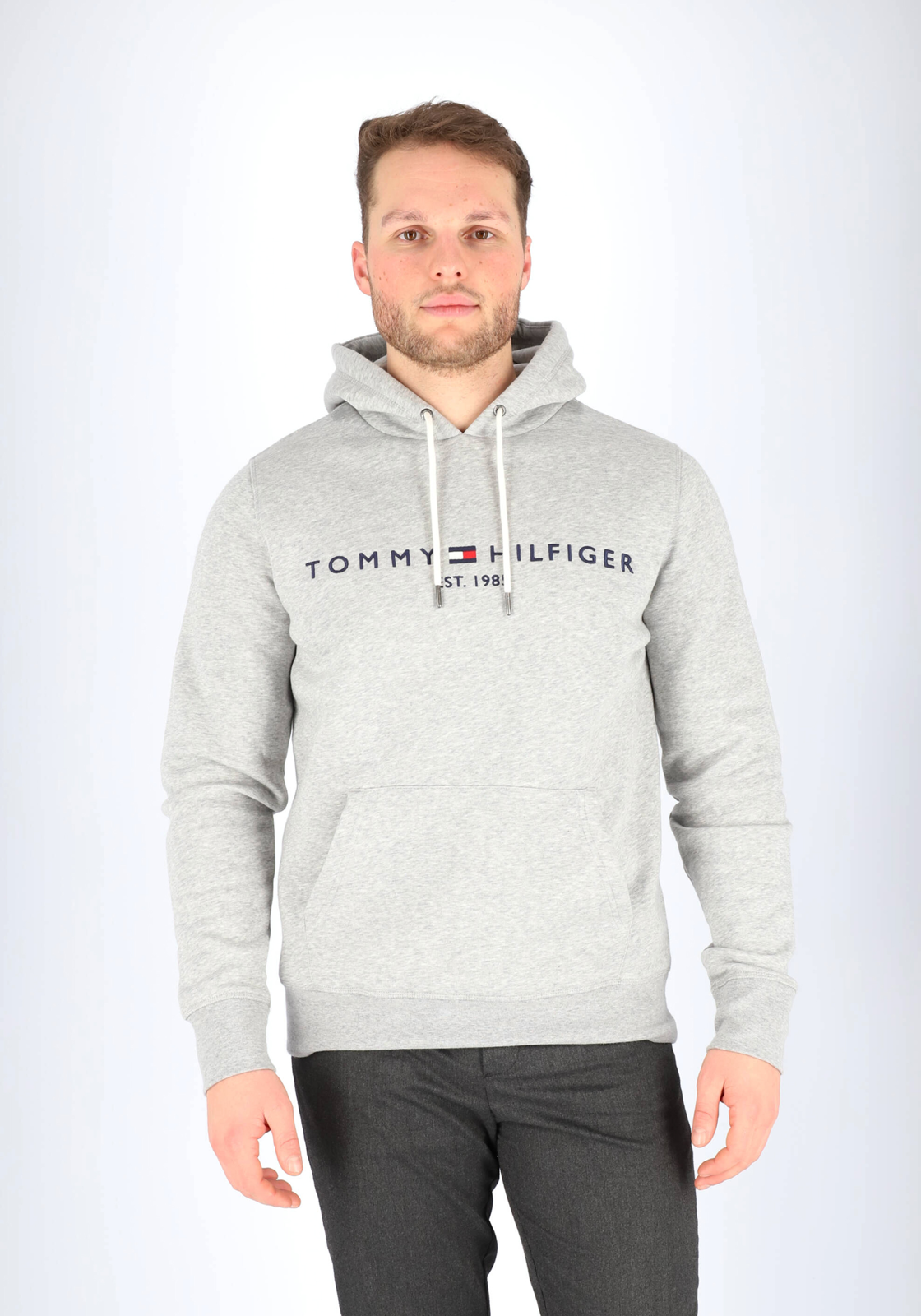 03-8719858491619-modelfoto-tommy_hilfiger-tm_feb_2028_HR Tommy Hilfiger Core Tommy logo hoody, regular fit heren sweathoodie, grijs melange