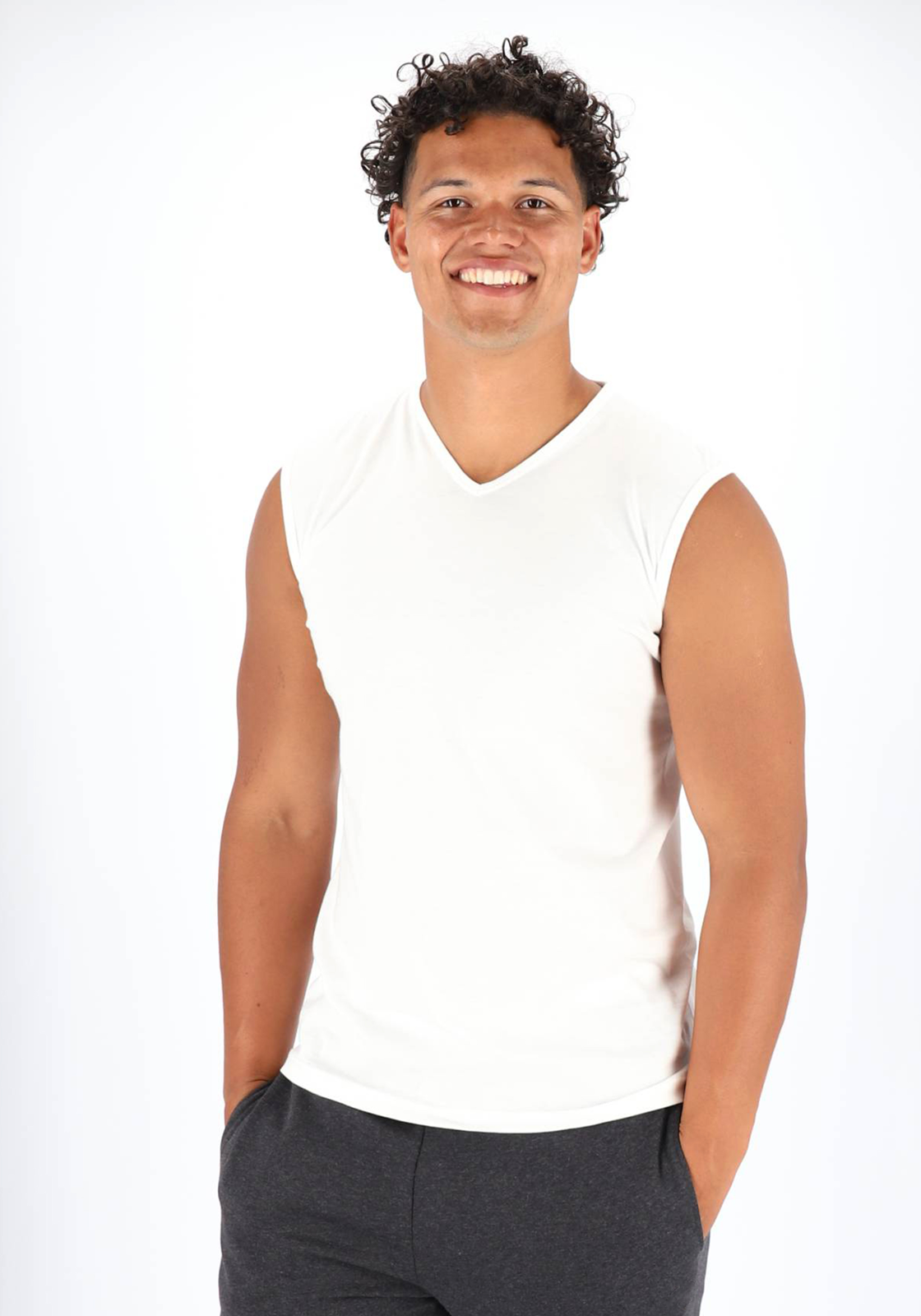 ALAN RED singlets Minto (2-pack), V-hals, wit  ALAN RED singlets Minto (2-pack), V-hals, wit