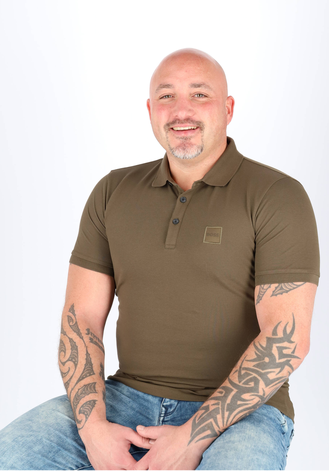 08-4043198213865-social-Shoot_Charlie_tot_met_februari_2028_862826__Basis_HR-50472668-308_HR HUGO BOSS Passenger slim fit polo, stretch heren polo korte mouw, donker groen