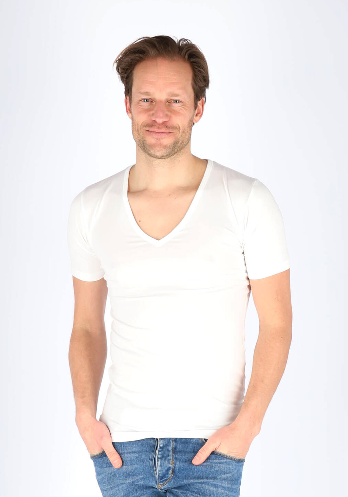 06-4004124270468-modellenfotos-mey-tm_feb_2028_HR Mey Dry Cotton functional T-shirt (1-pack), heren T-shirt slim fit diepe V-hals, wit