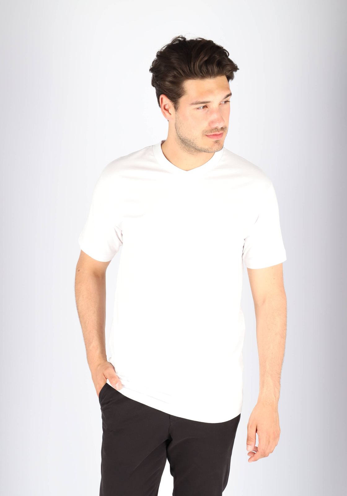 05-7141094842534-social-Shoot_Milan_893874_Vent-tm_juni_2028-basis-11-280-000_HR VENT wijd model T-shirt V-hals (2-pack), wit