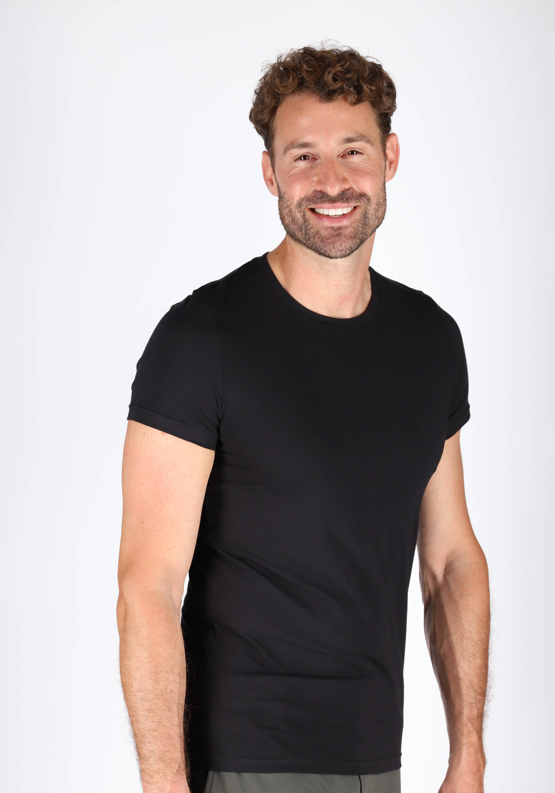 03-9009984160435-hemdvoorhem-Shoot_Auke_898091_HOM-tm_juni_2028-basis-401330-400004_HR HOM Supreme Cotton tee-shirt (1-pack), heren T-shirt O-hals, zwart
