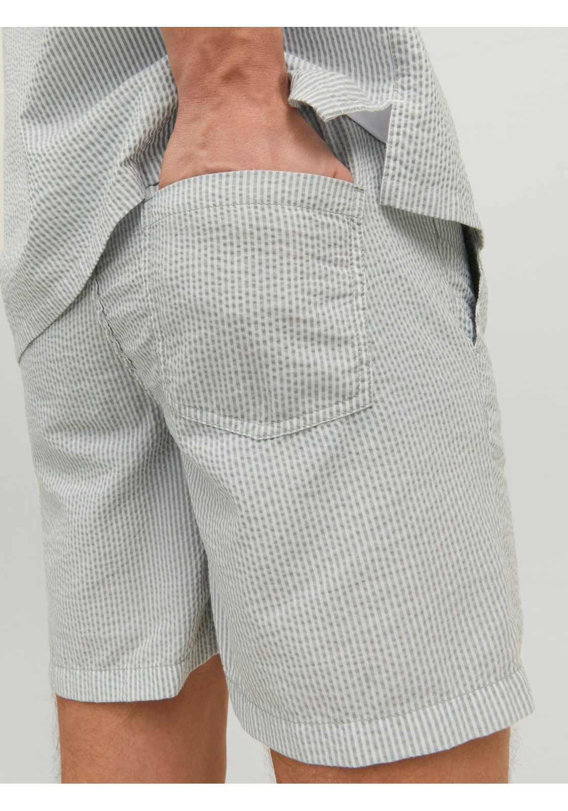 image_7_jj__4220353__detailjpgv1babf15ffe5230c543143c4502a8d7e45a5a JACK & JONES Jeff Jogger Seersucker regular fit, heren joggingbroek kort, grijs ecru