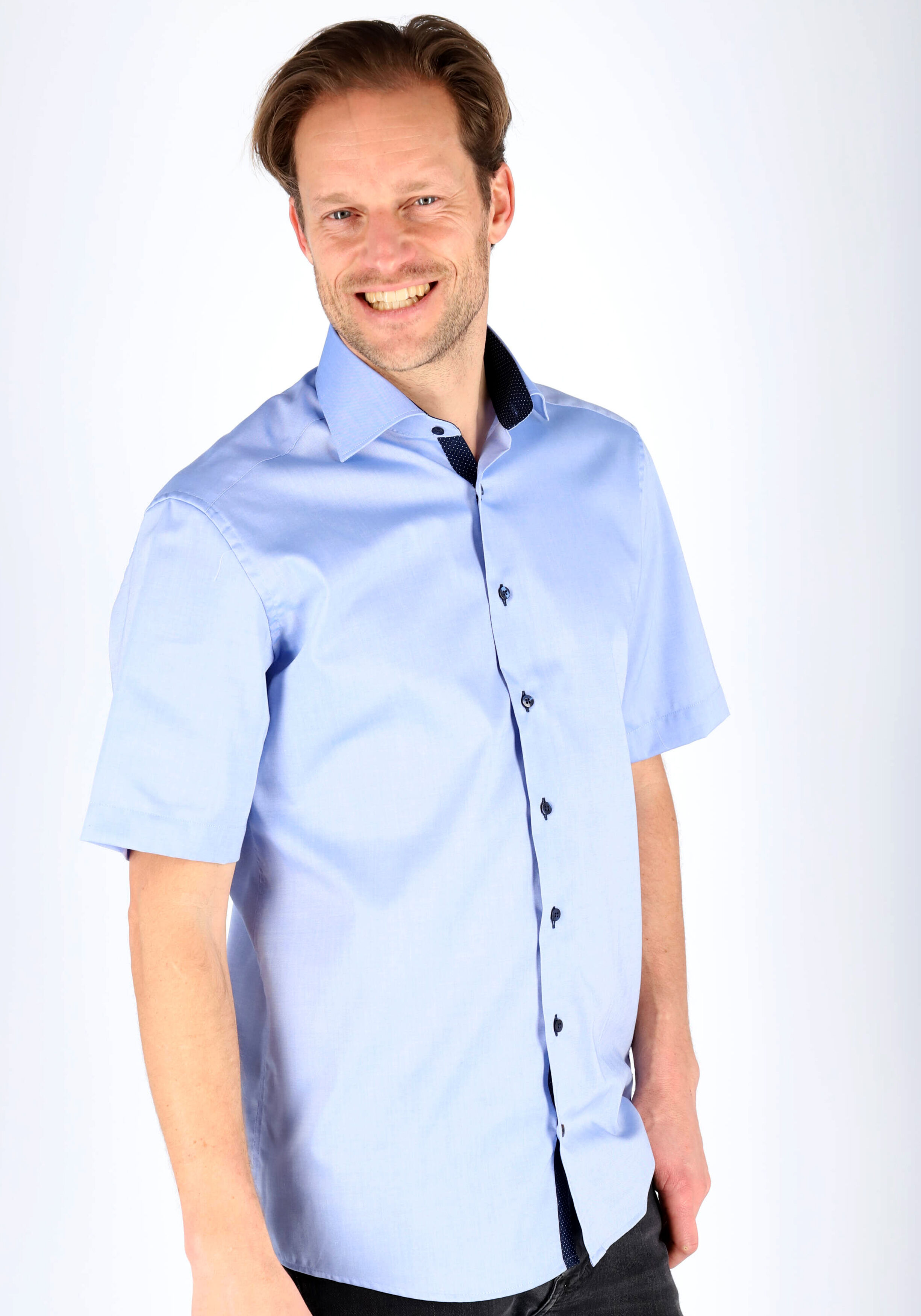 ETERNA modern fit overhemd, korte mouw, heren overhemd fijn Oxford, blauw (gestipt contrast)