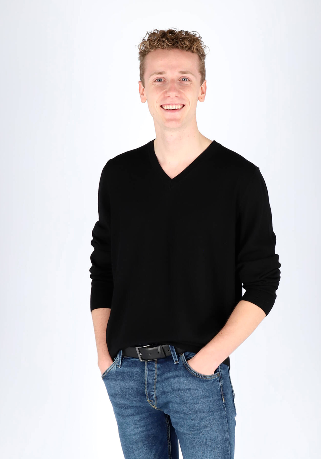 09-4055987814429-modellenfotos-tm_feb_2028-6320-25-68_HR MARVELIS heren trui wol, V-hals, zwart