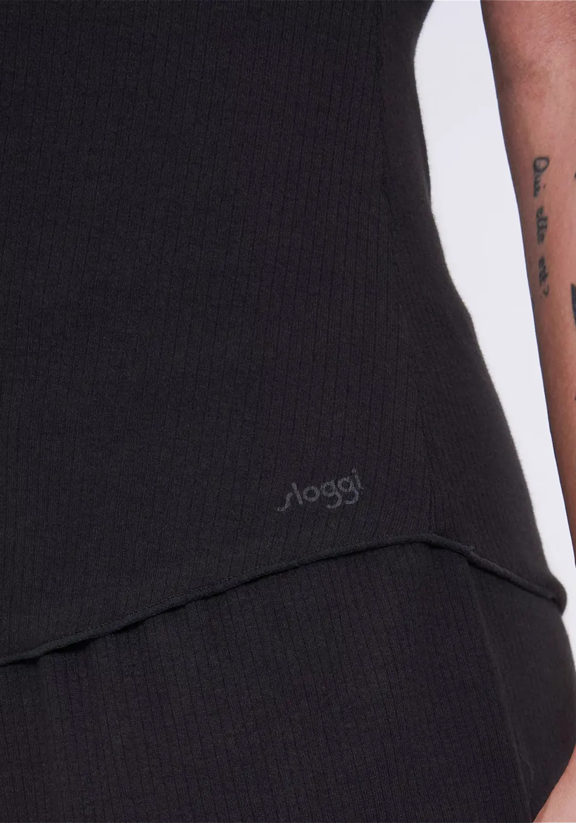 Sloggi Women GO Ribbed T-Shirt (1-pack), dames T-shirt, zwart Sloggi Women GO Ribbed T-Shirt (1-pack), dames T-shirt, zwart