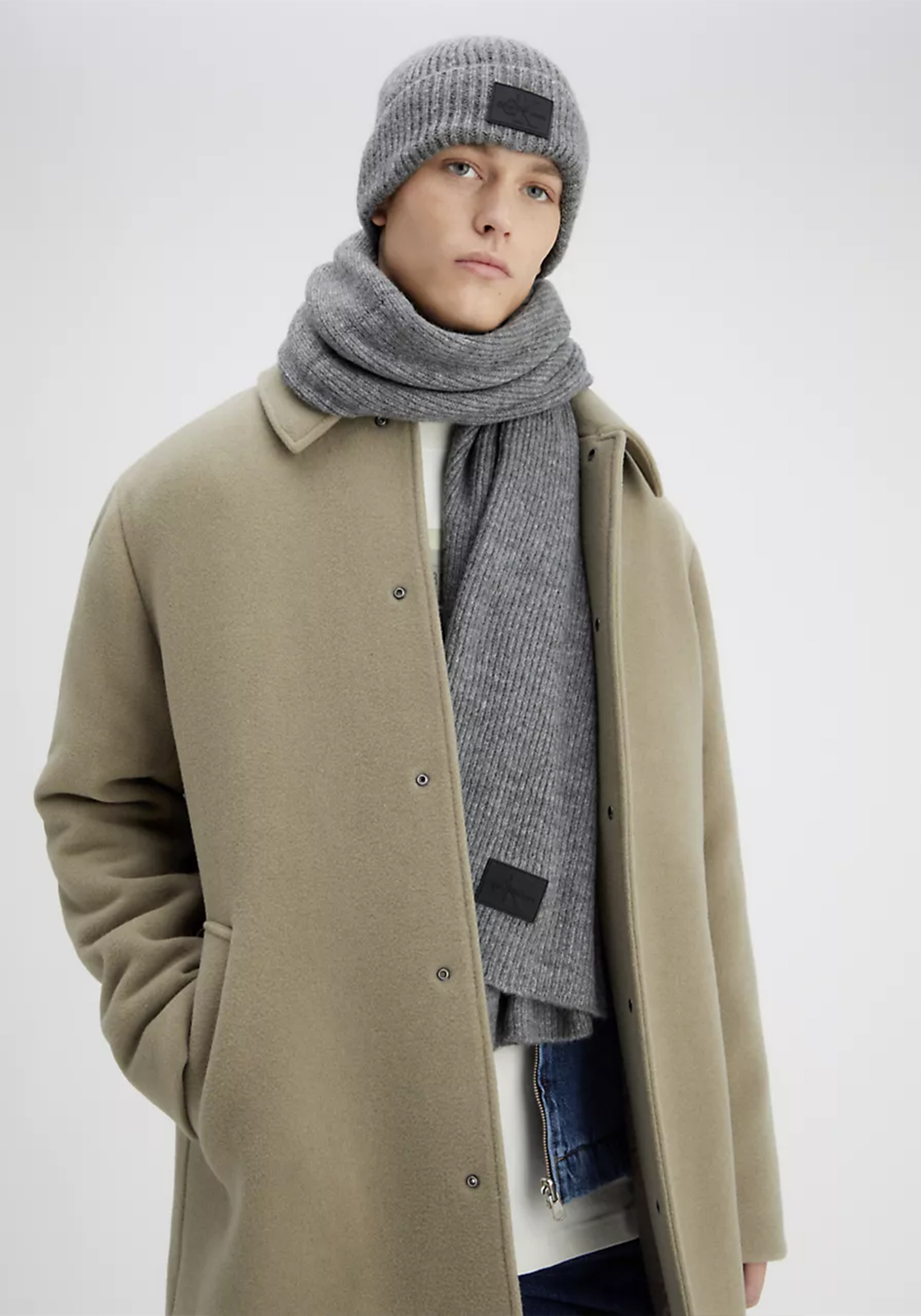 3-8720639564224-K50K512459PBX-calvin_klein-accessoires_HR Calvin Klein sjaal, rubberized rib scarf, donkergrijs