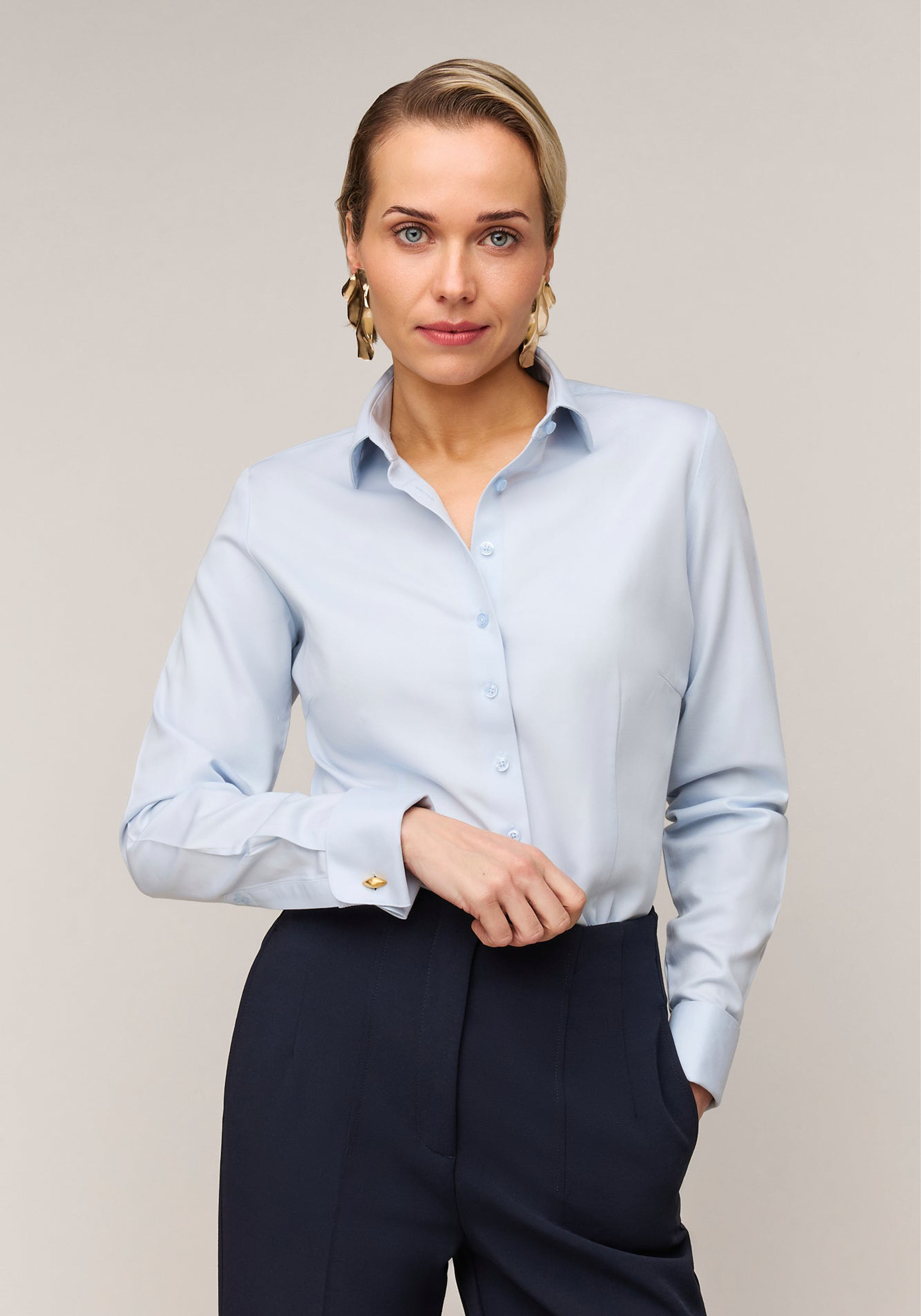 Vander Amsterdam damesblouse slim fit dubbele manchet, twill, lichtblauw