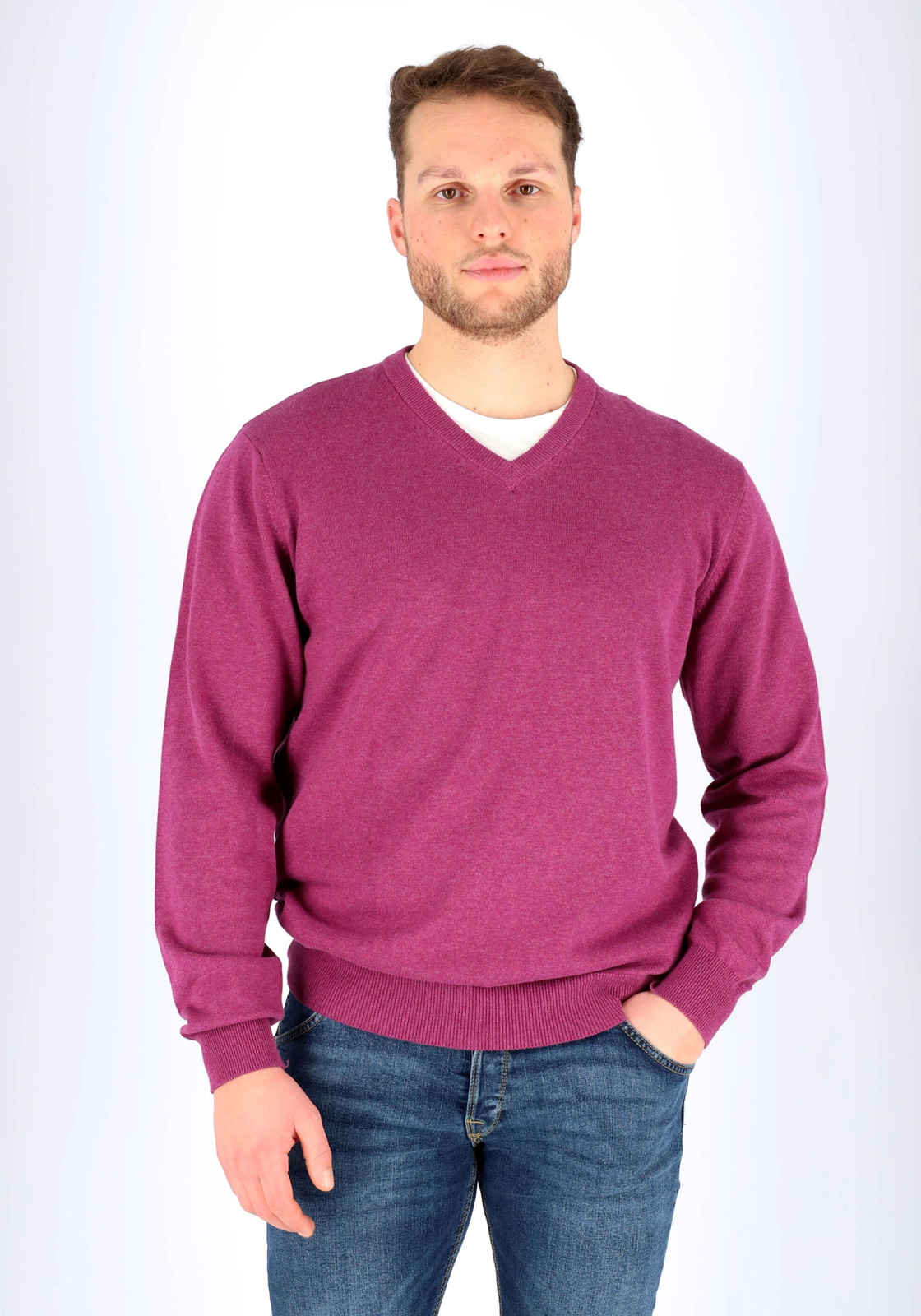 5-4049807809313-social-Shoot-Bram-G-tot-en-met-februari-2028-861181-basis_600-800_HR Redmond heren trui katoen, V-hals, magenta, donker paars-roze