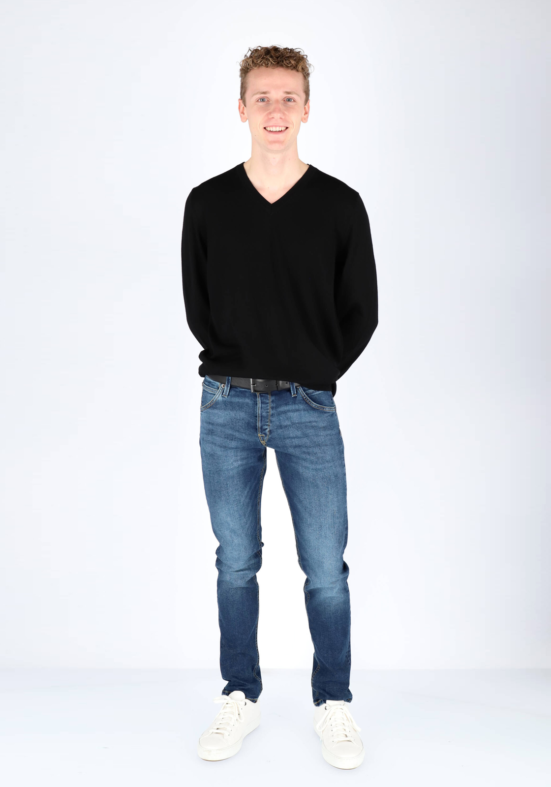 12-4055987814429-modellenfotos-tm_feb_2028-6320-25-68_HR MARVELIS heren trui wol, V-hals, zwart